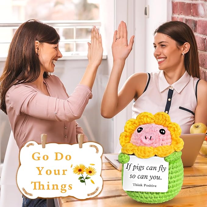 PARTY TONIGHT Cute Positive Crochet Animals Pig Gifts, Emotional Support Handmade Positive Crochet Gifts with Positive Affirmations Cards for Cheer Up Novelty Mini Funny Sunflower Pig Decor