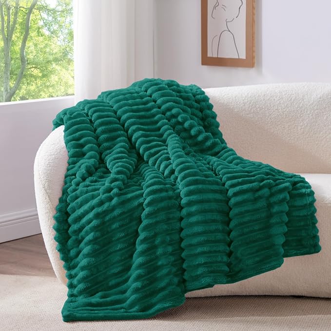 BEDELITE Ribbed Twin Blanket for Couch & Bed, Emerald Green, 60"x80" | Ultra-Soft Plush Fleece, Cozy, Warm Yet Lightweight, Ribbed Texture, Home Decor, Machine Washable, Giftable, All-Season Use