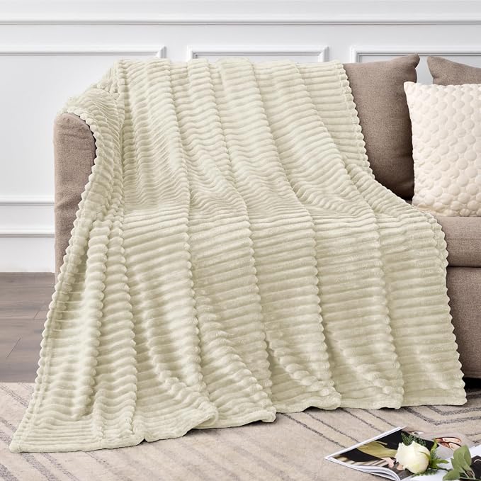BEDELITE 3D Ribbed Jacquard Beige Fleece Twin Blanket for Bed, 60x80 Inch | Soft Warm Decorative Fluffy Blanket, Cozy Plush Lightweight Fuzzy Throw Blanket for Couch Sofa Room Decor, Gift for Women