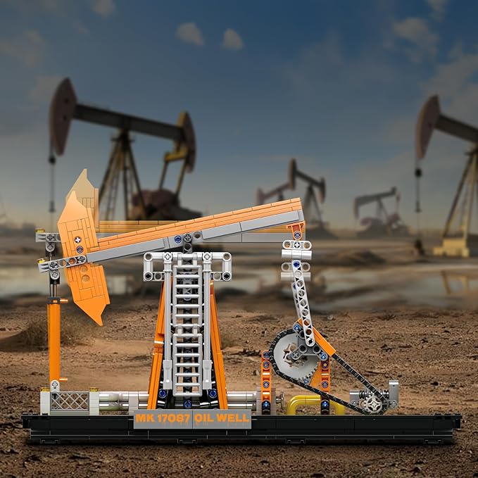Mould King 17087 Engineering Oilfield Model Building Sets, Nodding Donkey Pumpjack Oil Derrick Model Kit That Work, with Battery and Motor, Home Decor Desktop Decoration for Adult Teen(840 Pieces)