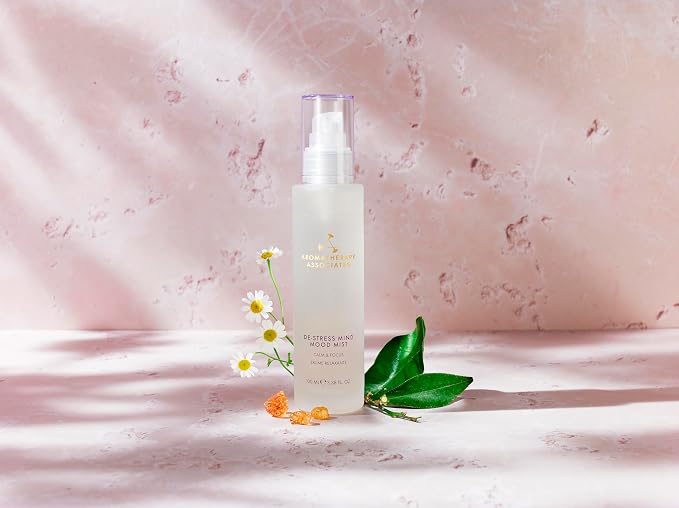 Aromatherapy Associates De-Stress Mind Mood Mist, 100ml, Calming Aromatherapy Spray, Body, Room & Pillow Spray with Camomile, Frankincense & Ashwagandha, Alcohol-Free Essential Oil Mist for Relaxation