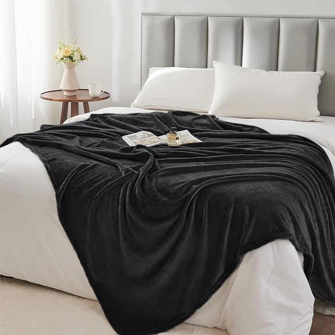 BEDELITE Fleece Blanket Soft Plush Twin Size Blanket Black 60"x80" | Ultra Soft Fleece, Plush Microfiber, Lightweight Warmth, All Season Comfort, Fade Resistant, Machine Washable, Couch Sofa Bed