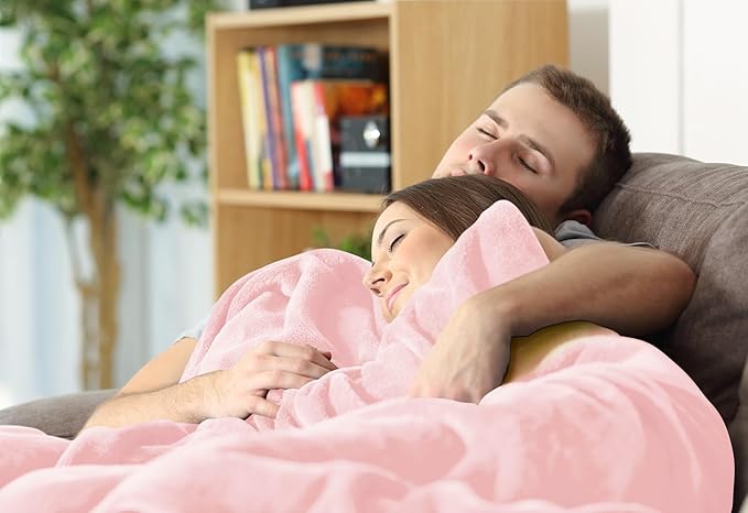 Utopia Bedding Ultra Soft Fleece Bed Blanket King Size Pink (90x102 Inches) | Microfiber Plush Warm Lightweight Breathable Cozy Blanket Anti-Static, All Season Use, Gift for Women and Men