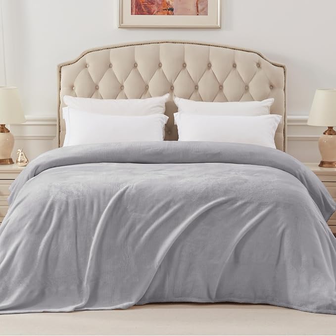 Exclusivo Mezcla Soft Fleece Blanket Twin Size for Bed, Light Grey | 60x80 Inches, Double-Sided Brushed Flannel, Lightweight Plush Cozy Blanket for Home Decor, All Season, Machine Washable