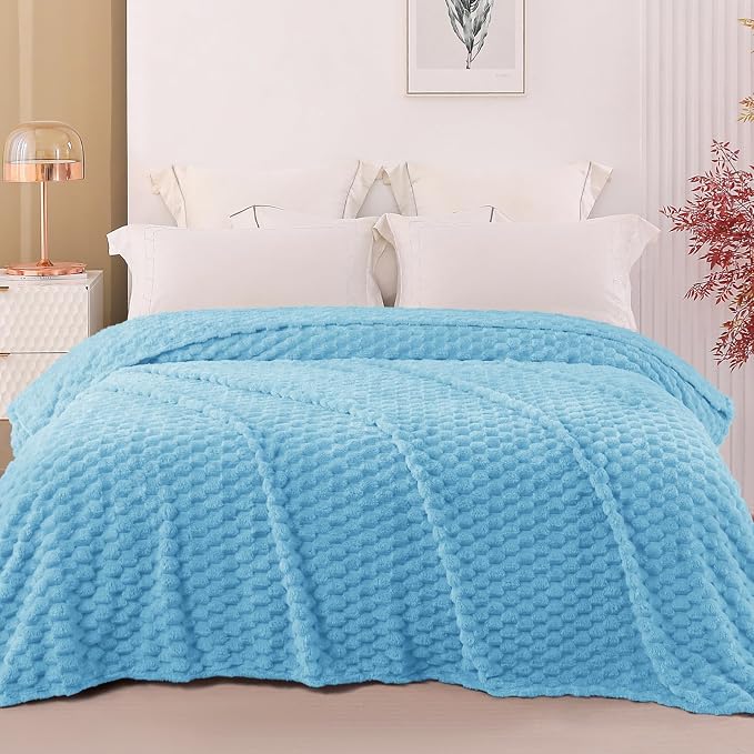 Exclusivo Mezcla 3D Fleece King Size Blanket for Bed, Blue | Extra Soft Fuzzy Plush Lightweight Bed Blankets, Cozy Fluffy Decorative Blankets for All Seasons, 90x104 Inches