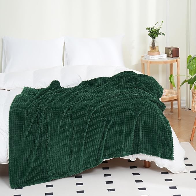 Puncuntex Fleece Blanket Dark Green 108"×90" with Square Grid Design | Super Soft Plush Cozy Flannel Throw Blanket Luxury for Couch Sofa Chair