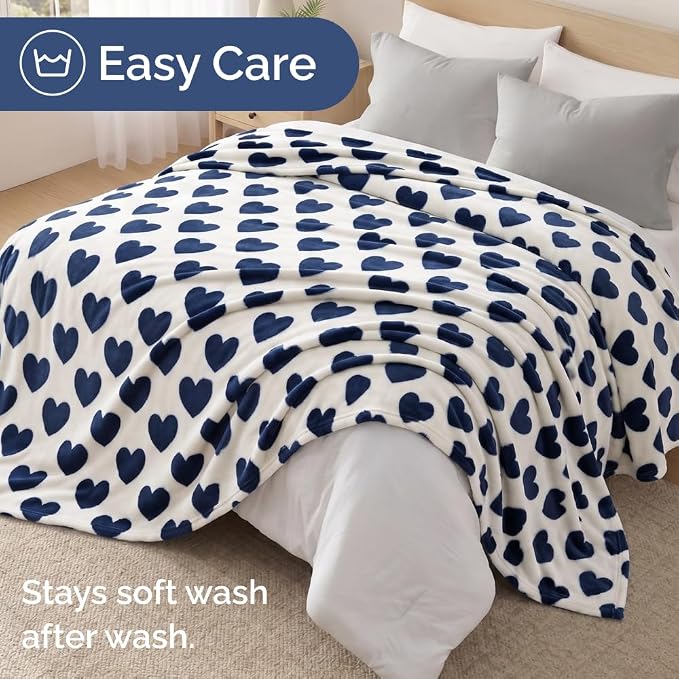 Ultra Soft Fleece Throw Blanket - College Dorm Room Essentials - Hearts | Flannel Fleece, Thick, Warm & Breathable, All Season Cozy, Anti-Static, Microplush, Lightweight for Couch, Bed & Dorm Bedding