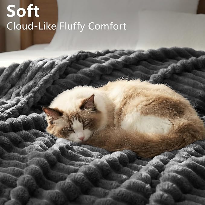 HIMEET Charcoal Grey Throw XL Blanket, 300GSM Ribbed Fleece, 50 x 70 Inches | Ultra Soft Flannel, All-Season Lightweight Warmth, Extra Coverage for Couch Lounging, Home Room Decor, Machine Washable