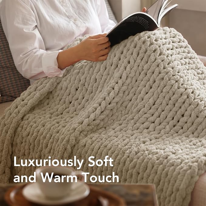 L'AGRATY Chunky Knit Throw Blanket for Couch, 50 x 70 Inches, Light Linen | Handmade Chenille Crochet Blanket for Sofa Bed, Thick Cable Knitted Blankets for Room Home Decor, Birthday Gift for Women Mom