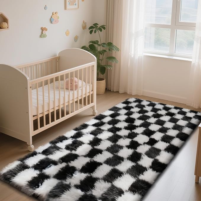 Checkered Rug for Bedroom, 3x5 Black and White Area Rugs, Classic Checkered Carpets Shag Area Rug, Bedside Rugs for Living Room Bedroom Room Home Decor