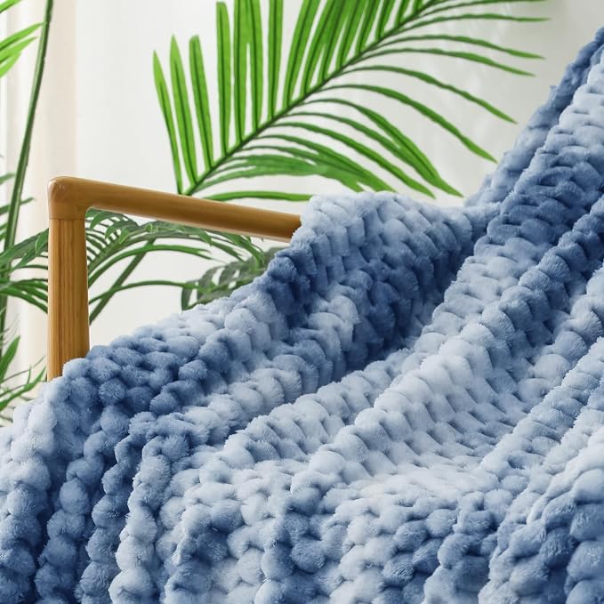 Exclusivo Mezcla Large 3D Fleece Throw Blanket for Couch, Tie-dye Blue | Extra Soft Fuzzy Plush Lightweight Throws, Cozy Fluffy Decorative Blankets for All Seasons, 50x70 Inches