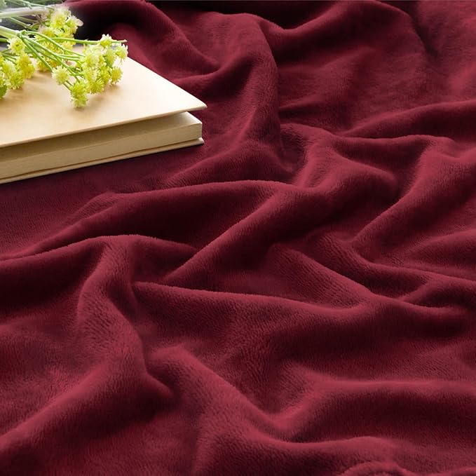 BEDELITE Fleece Blanket Soft Plush Throw for Couch Burgundy 50"x60" | Ultra Soft Fleece, Plush Microfiber, Lightweight Warmth, All Season Comfort, Fade Resistant, Machine Washable, Couch Sofa Bed