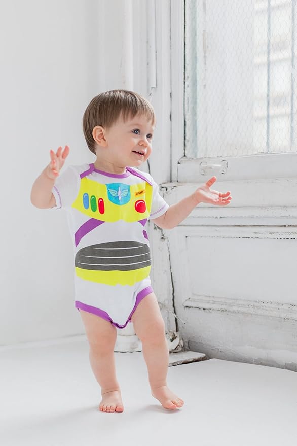 Disney Baby 5 Pack Bodysuits Newborn to Infant Sizes (Newborn - 24 Months)