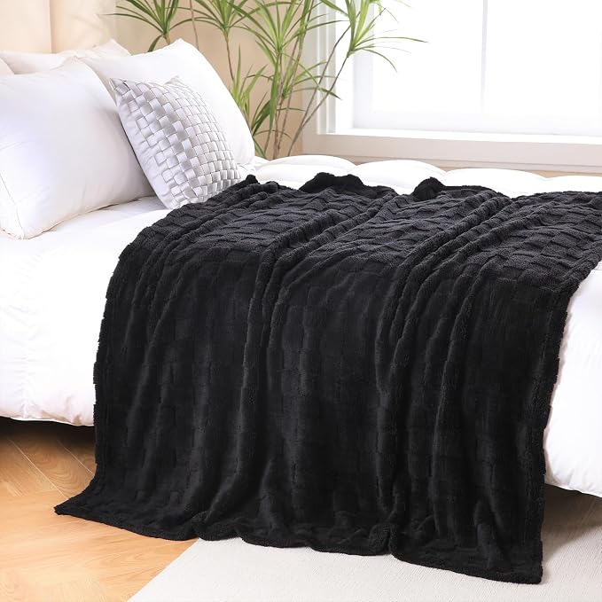 Black Fleece Throw Blanket 50”×70”Checkered Design for Couch Sofa | Super Soft Cozy Plush Microfiber 3D Square Pattern Flannel Blanket for Bed Lightweight for Adults,Women