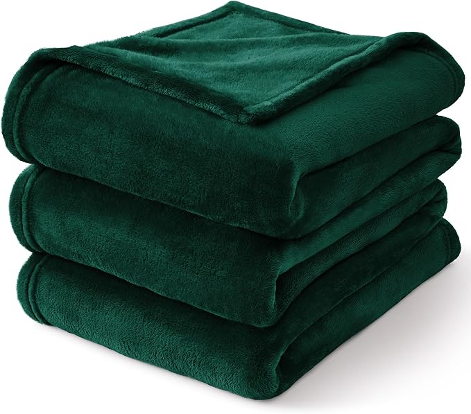 BEDELITE Fleece Blanket Soft Plush Queen Bed Blanket Forest Green 90"x90" | Ultra Soft Fleece, Plush Microfiber, Lightweight Warmth, All Season Comfort, Fade Resistant, Machine Washable,Perfect for Bed