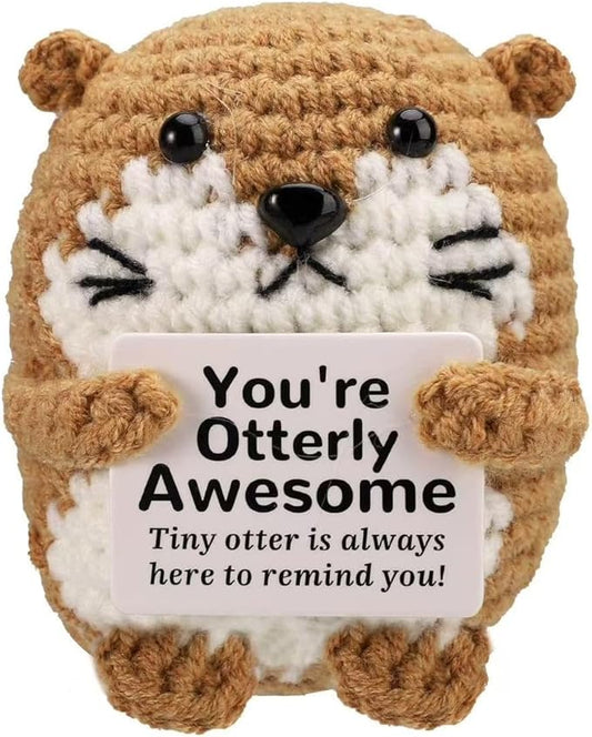 Decorative Positive Sea Otter Crochet, 3 Inch Handmade Adorable Animal Knitted Wool Doll with Positive Card for Home Office Desktop Decor
