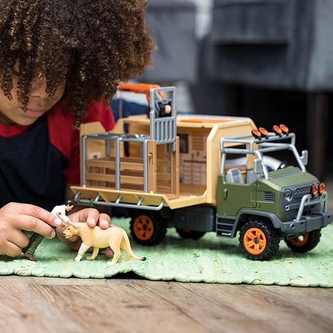 schleich WILD LIFE — 45-Piece Animal Rescue Toy Truck Playset with Ranger, Lion and Meerkat Figures, Playsets to Inspire Storytelling, Wild Animal Toys for Kids Ages 3+