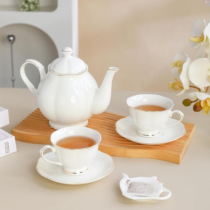 34oz White Porcelain Teapot with Gold Trim, Classic Ceramic Teapot for Loose Leaf Tea & Tea Bags, Elegant Teapot for Daily Use or Gifts
