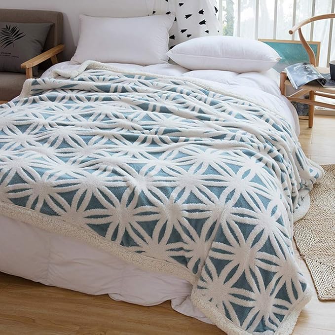 LOMAO Sherpa Fleece Blanket Gifts for Mom Dad Cozy Soft Throw Blanket for Women Men Birthday Gifts Dual Sided Couch Sofa Bed Blanket (Light Blue, 71''x80'')