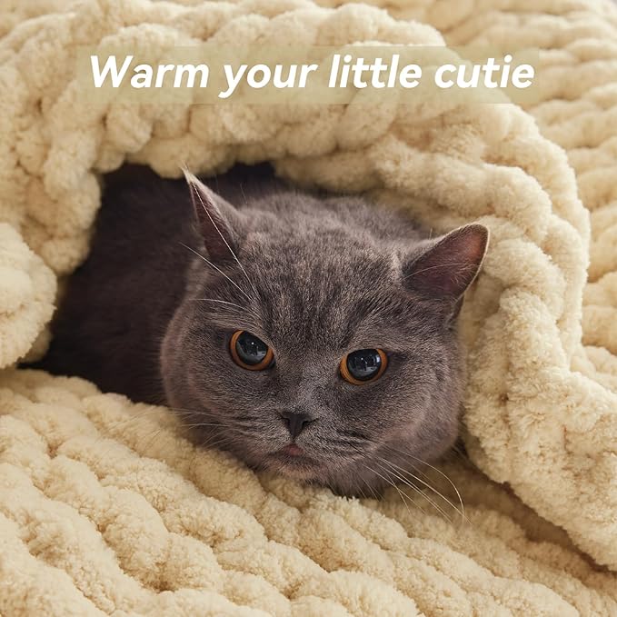 Negwoo Chunky Knit Throw Blanket, Knitted Throw Chenille Yarn, 40"*50" | Soft Thick Cable Knitted Blankets, Handmade Big Thick Blanket, Machine Washable Cute Comfy Blanket for Home Decor, Oatmeal