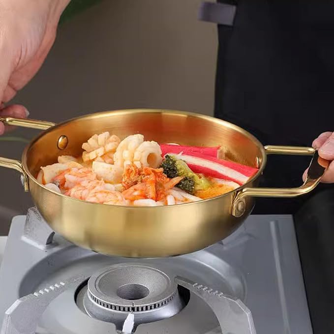 Korean Ramen Cooking Pot with Handle, Stainless Steel Everyday Pan, Stainless Steel Fast Heating Convenient Noodle Pot for Soup, Small Hot Pot 18cm/7.1in (Original Color) (Gold)