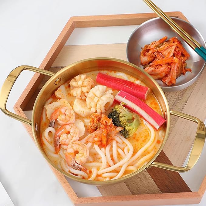 Korean Ramen Pot, Stainless Steel Ramen Cooker Fast Heating Cooking Pot with Double Handles for Soup Noodle Pasta (20cm/7.9in (Golden Color))