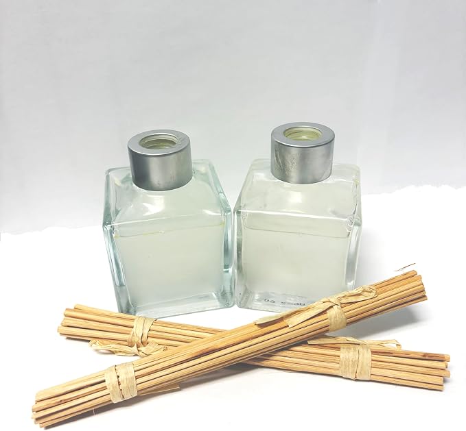 Hosley Set of 2 Fragranced Reed Diffuser Oil Set Cranberry Mandarin 2.9oz Each. Ideal Gift for Weddings, Spa, Reiki, Meditation