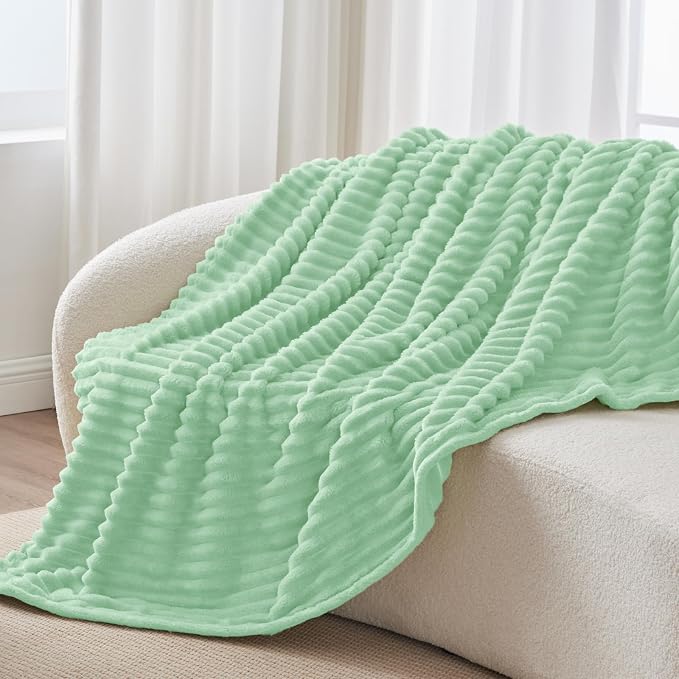 BEDELITE Ribbed Fleece Throw Blanket for Couch, Light Green, 50"x60" | Ultra-Soft Plush Fleece, Cozy, Warm Yet Lightweight, Ribbed Texture, Home Decor, Machine Washable, Giftable, All-Season Use