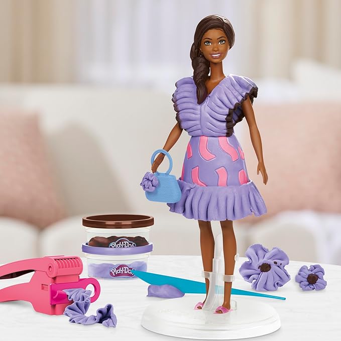 Play-Doh Barbie Fashionista Ruffles Set, Make Doll Clothes with Modeling Compound & 10 Fashion Accessories, Arts & Crafts for Girls & Boys 5+