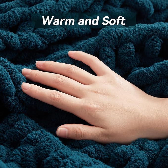 Negwoo Chunky Knit Throw Blanket, Knitted Throw Chenille Yarn, 40"*50" | Soft Thick Cable Knitted Blankets, Handmade Big Thick Blanket,Machine Washable Cute Comfy Blanket for Home Decor,Peacock blue