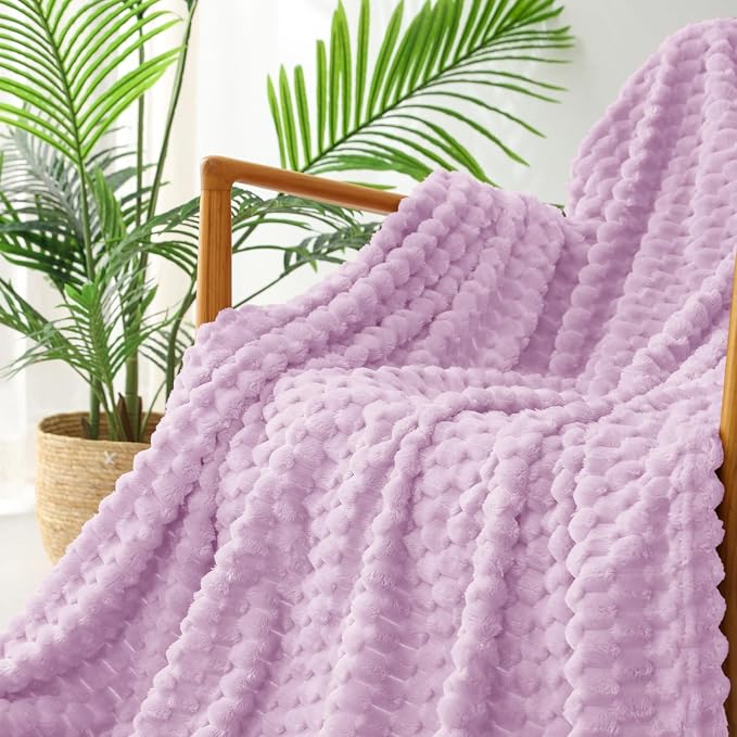 Exclusivo Mezcla Large 3D Fleece Throw Blanket for Couch, Lilac Purple | Extra Soft Fuzzy Plush Lightweight Throws, Cozy Fluffy Decorative Blankets for All Seasons, 50x70 Inches