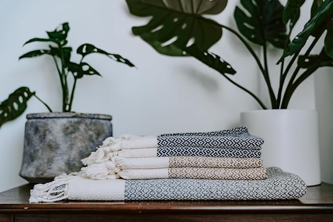 BAY LAUREL Turkish Hand Towel – Pack of 2 | Soft & Absorbent Decorative Towels for Bathroom, Hand, Face, Hair, Gym, Yoga, SPA, Kitchen & Tea | Boho Decor (Army Green, Diamond 15x26 Inches (Set of 2)