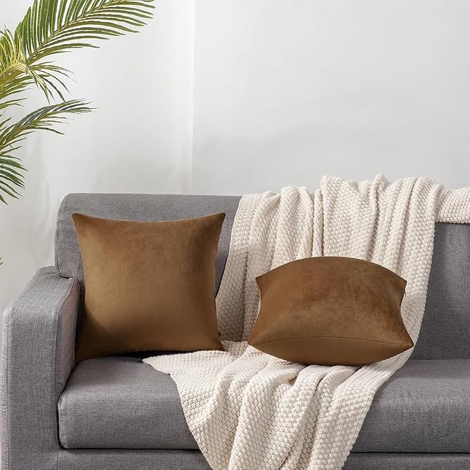 Throw Pillow Covers 20x20 Golden Brown: Pack of 2 Cozy Soft Velvet Square Modern Luxury Decorative Throw Pillow Cases for Sofa Couch Living Room Bed Home Decor