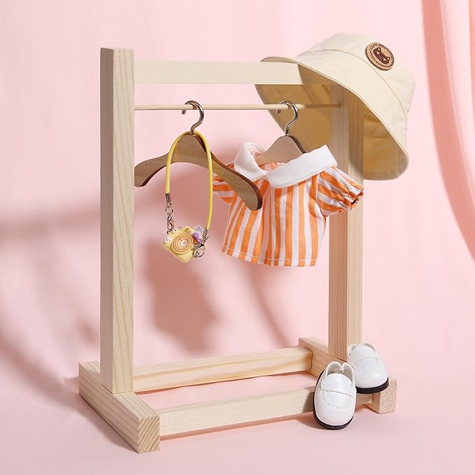 17cm Doll Clothes for Labubu - Kawaii Clown Style Set - Doll's Hat & Doll's Clothing & Doll's Shoes & Camera, Cute Doll Outfit with Accessories for Display, Collectors, Gift - Orange (NO Dolls)