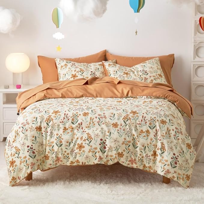 Wake In Cloud - Floral Bedding Set for Girls, Cute Colorful Botanical Flowers Patterned Soft Lightweight Comforter Set with Sheets, 7 Pieces Kids Bed in a Bag, Orange Cream, Full Size