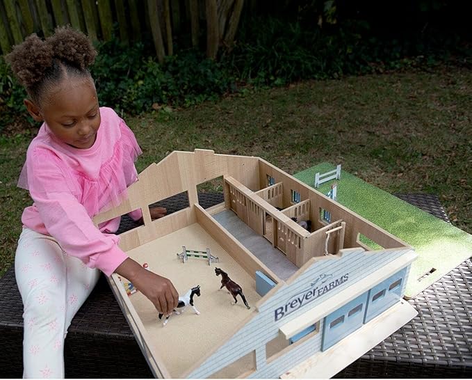 Breyer Horses Farms Deluxe Arena Stable | 24 Piece Playset | 2 Stablemates Horses Included | 24.25" L x 22" W x 10.5" H | 1:32 Scale | Model #59243