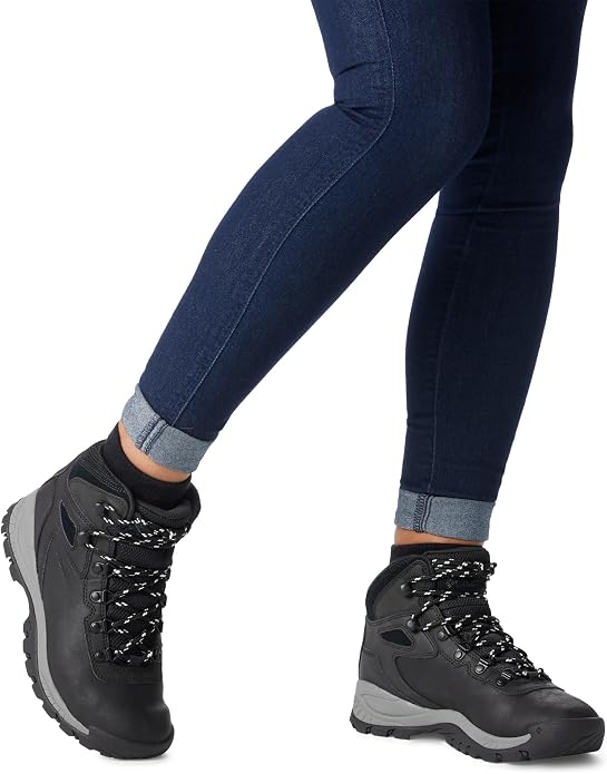 Columbia Women's Newton Ridge Plus Waterproof Hiking Boots