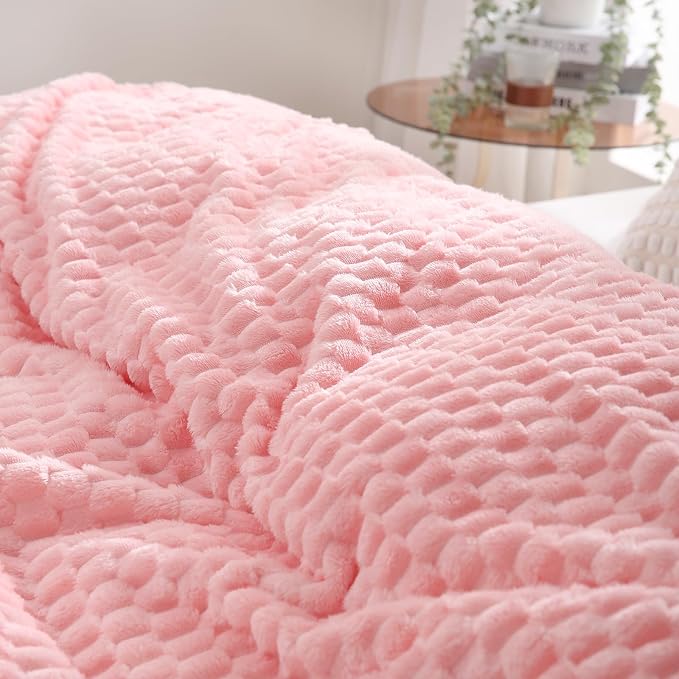 Puncuntex Light Pink Throw Blanket 60"×80" Fuzzy 3D Jacquard Decorative | Flannel Fleece Super Soft Plush Cozy Blanket for Couch Sofa Chair Lightweight