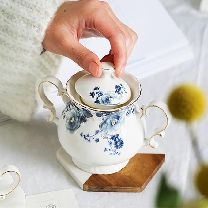 21-Piece Bone China Tea Set for Adults, Blue and White Porcelain Tea Set for 6, Vintage Floral Tea Cup Set With Teapot, Tea Party Sets for Women Gift，Gift Box