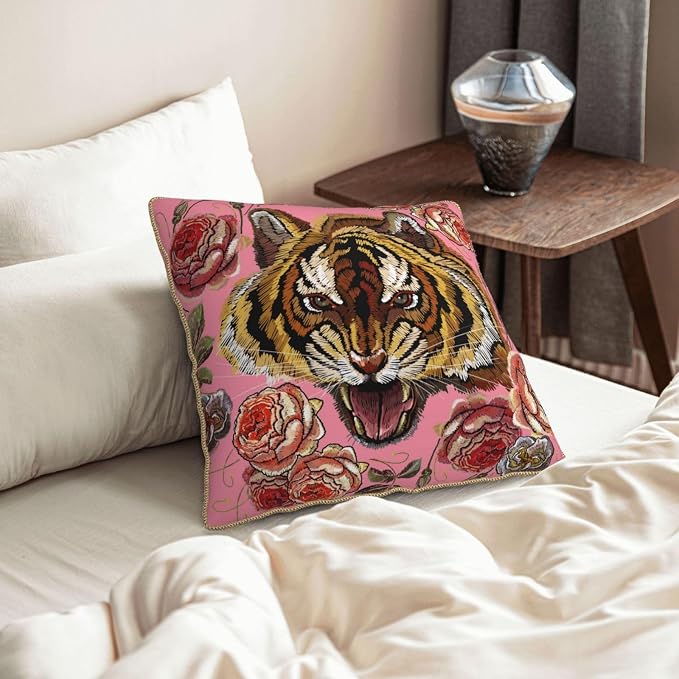 Tiger Floral Pink Velvet Pillow Covers 20x20 Inch Flower Animal Print Throw Pillows for Couch Farmhouse Cushion Covers Pillowcase Modern Pillow Cases for Sofa Bed Living Room Outdoor Decor