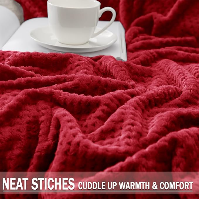 Exclusivo Mezcla Soft Waffle Fleece Bed Blanket Twin XL Size, Deep Red | Lightweight Plush Blanket for Bed, Couch, Sofa, Cozy Fluffy Design for Bedroom, Guest Room, All Season, 90x66 Inches