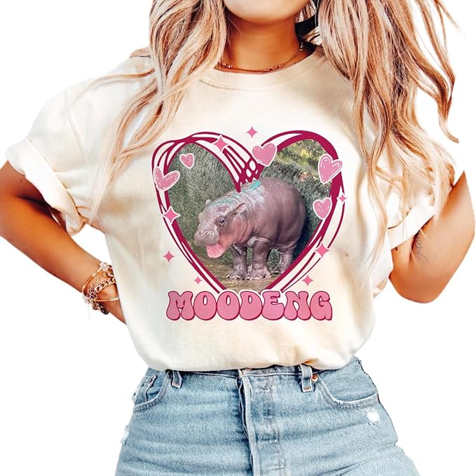YOUNG GREEN Moo Deng Cute Sweatshirt Moo Deng Bouncy Pig T-Shirt The Cute Baby Hippo Sweatshirt Gift For Womens