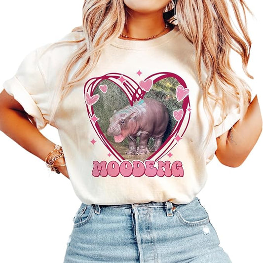 YOUNG GREEN Moo Deng Cute Sweatshirt Moo Deng Bouncy Pig T-Shirt The Cute Baby Hippo Sweatshirt Gift For Womens