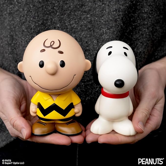 Super7 Fun! Fun! Peanuts Charlie Brown (Yellow) Vinyl Figure - 5" Peanuts Action Figure - Classic Cartoon Fans Collectibles & Retro Toys - Cartoon Model for Collectors & Display Figurine- Comic Strips