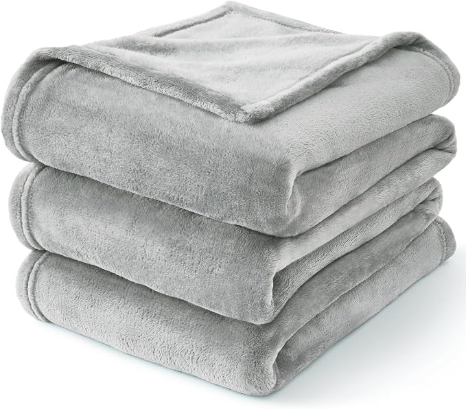 BEDELITE Fleece Blanket Soft Plush Twin Size Blanket Light Grey 60"x80" | Ultra Soft Fleece, Plush Microfiber, Lightweight Warmth, All Season Comfort, Fade Resistant, Machine Washable, Couch Sofa Bed