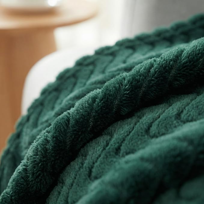 Exclusivo Mezcla Soft Fleece Blanket Queen Size for Bed, Sofa, Forest Green | 90"x90" Breathable Lightweight Flannel Blanket for Summer, Plush Cozy Jacquard Wave for Home Decor