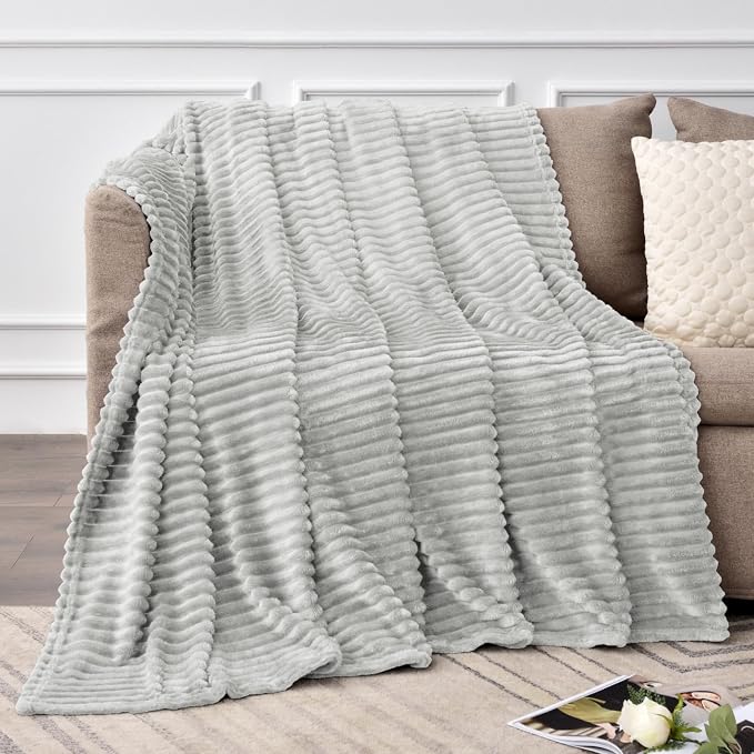 BEDELITE 3D Ribbed Light Grey Fleece Throw Blanket for Couch, 50x60 Inch | Soft Warm Decorative Fluffy Blanket, Cozy Plush Lightweight Fuzzy Throw Blanket for Bed Sofa Home Room Decor, Gift for Women