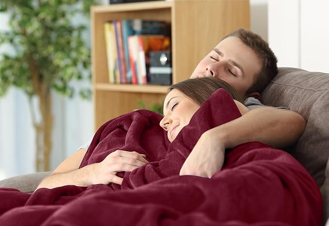 Utopia Bedding Soft Fleece Bed Blanket Throw Size Burgundy (50x60 Inch) | Microfiber Plush Warm Lightweight Breathable Cozy Blanket Anti-Static, All Season Use, Gift for Women and Men