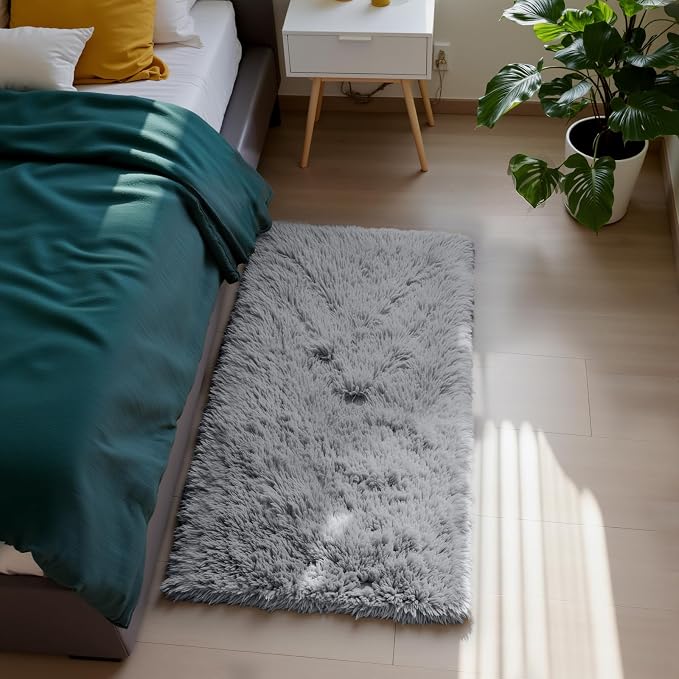 Fluffy Rug Shag Area Rug, Light Grey 2x4 Area Rugs for Bedroom, Small Bedside Rug, Soft Fluffy Shag Entryway Throw Rugs for Living Room Bedroom Room Home Decor