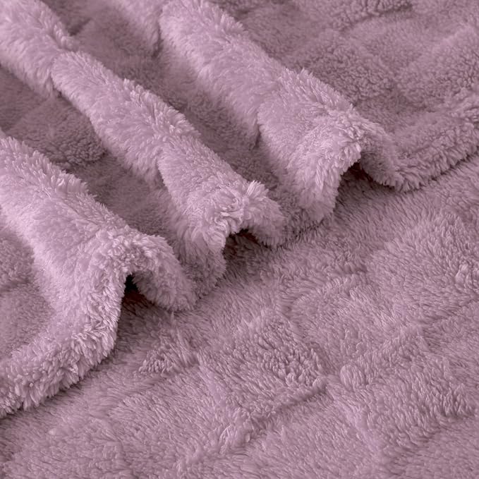 Light Purple Throw Blanket 60”×80”Checkered Design for Couch | Super Soft Cozy Plush Microfiber 3D Square Pattern Fleece Flannel Blanket for Sofa Bed Lightweight for Adults,Women